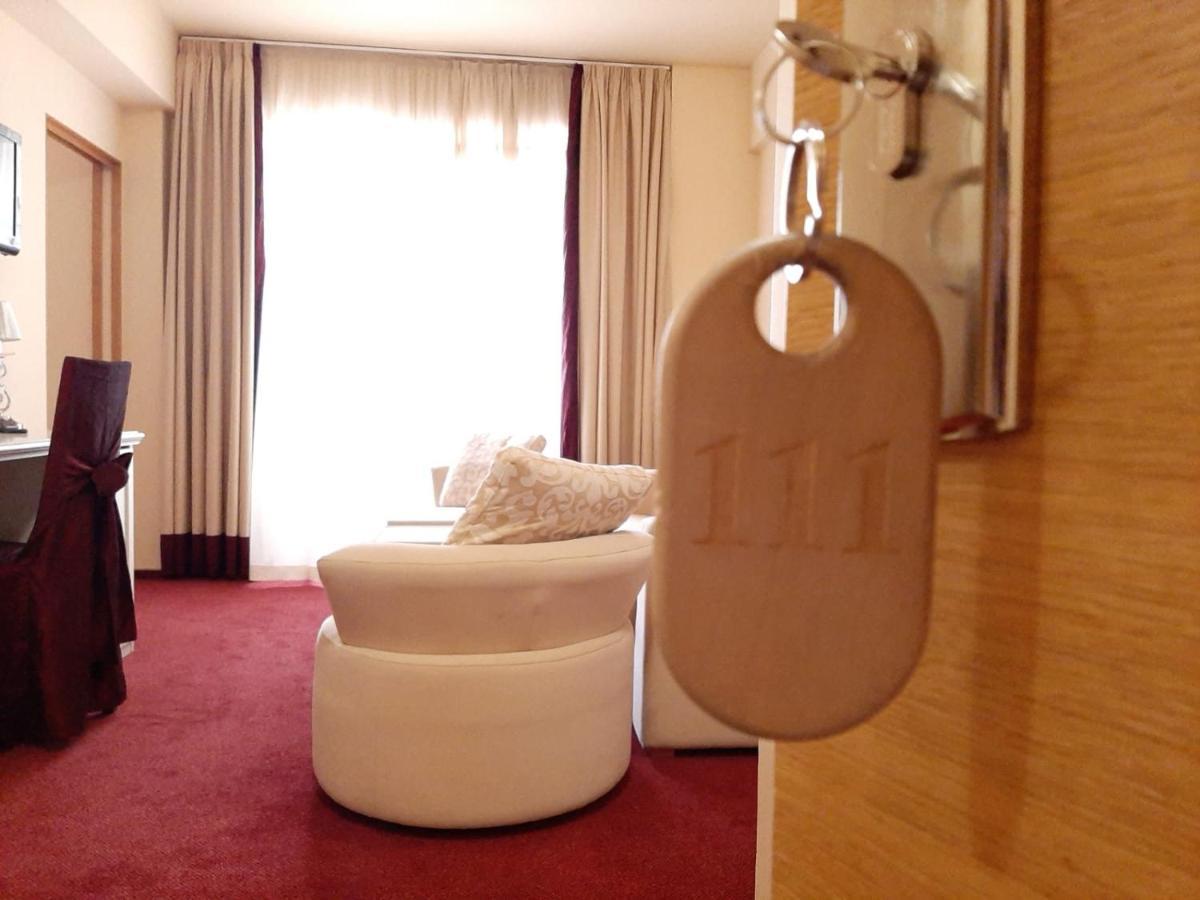 Hotel Garic Garesnica Екстер'єр фото