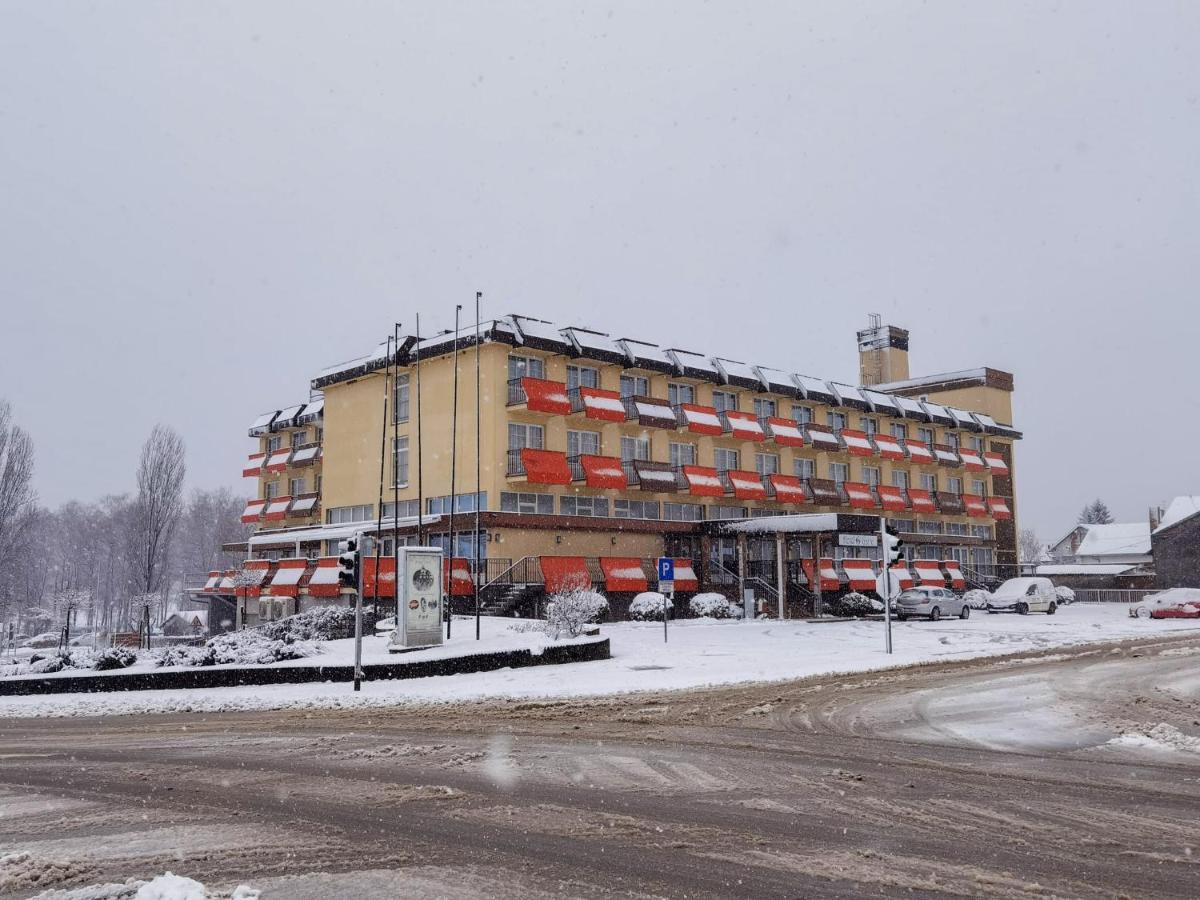 Hotel Garic Garesnica Екстер'єр фото