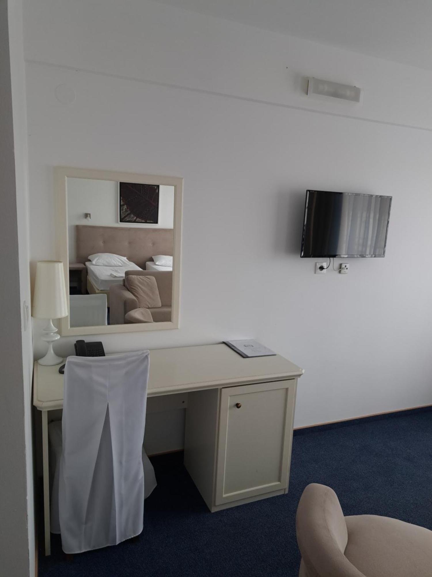 Hotel Garic Garesnica Екстер'єр фото