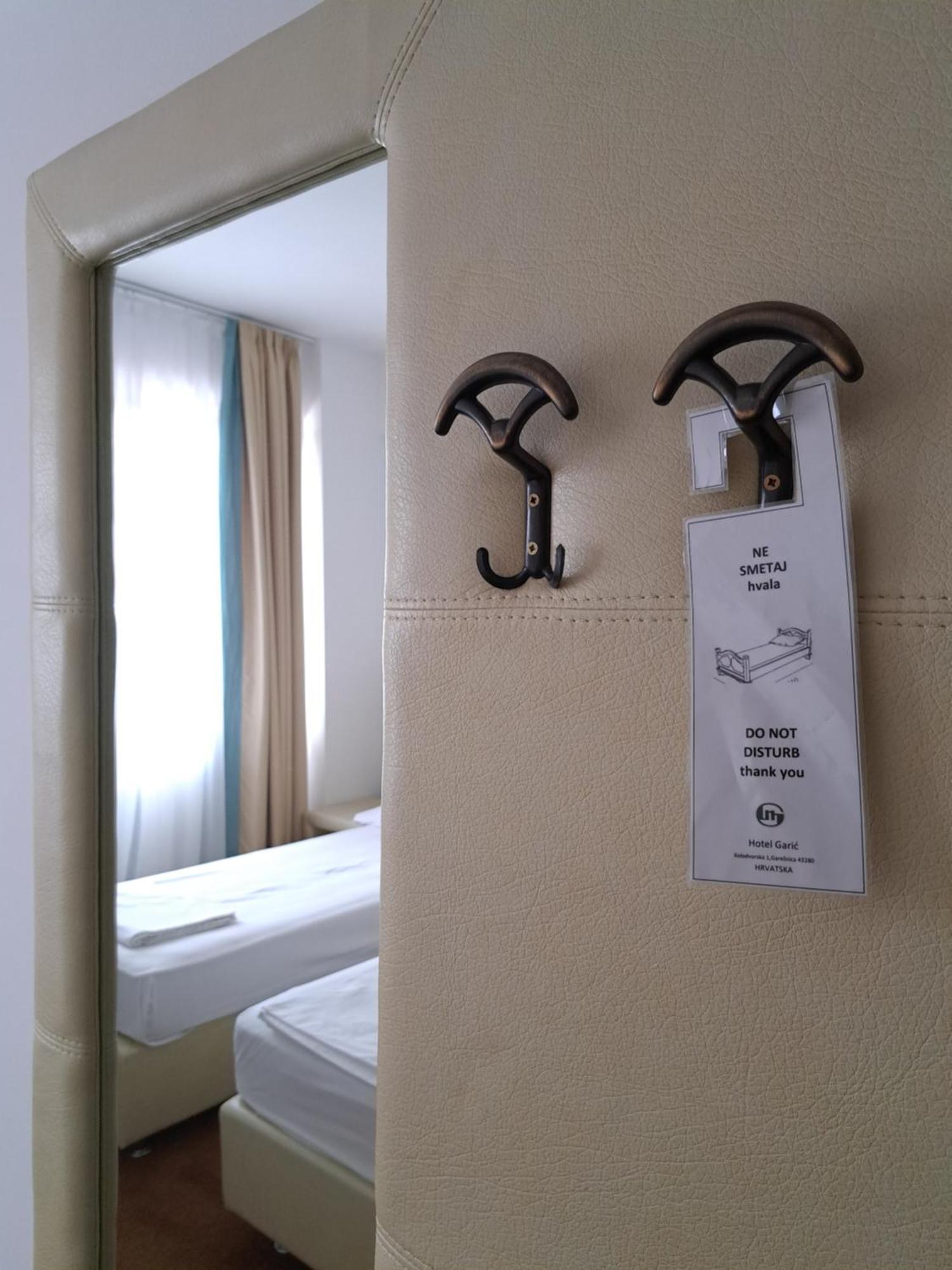 Hotel Garic Garesnica Екстер'єр фото