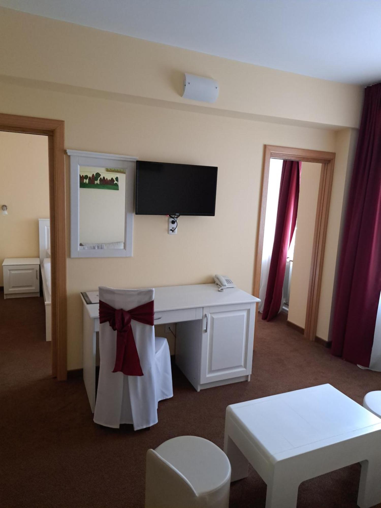 Hotel Garic Garesnica Екстер'єр фото