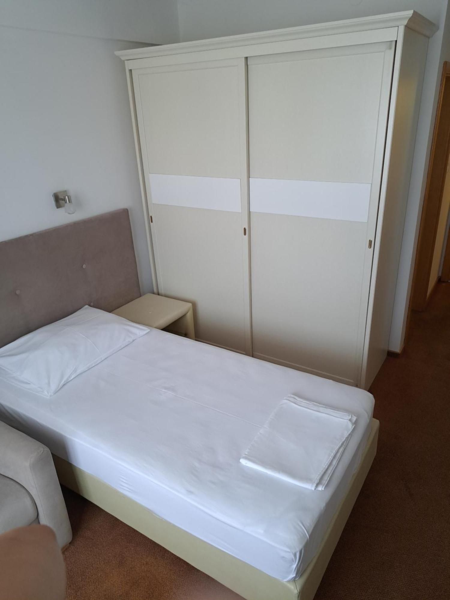 Hotel Garic Garesnica Екстер'єр фото